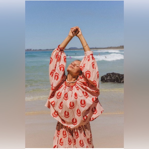 Ria Blouse ~ Cherry Blossom - Picture 5 of 12